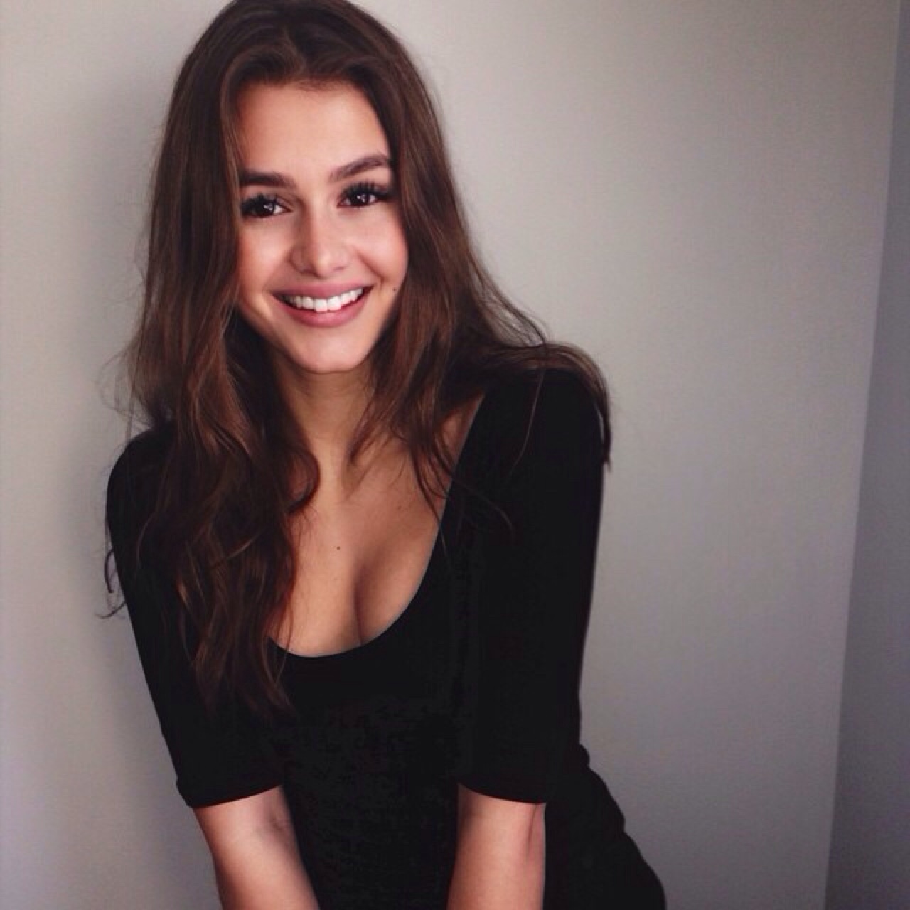 Celeste Desjardins Beautiful Girl picture 6 of 7