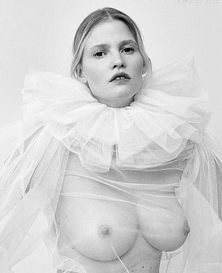 Lara Stone'
