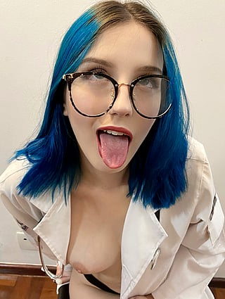 Daily Reminder That Adult Women Think About Sex Every 3 Seconds'