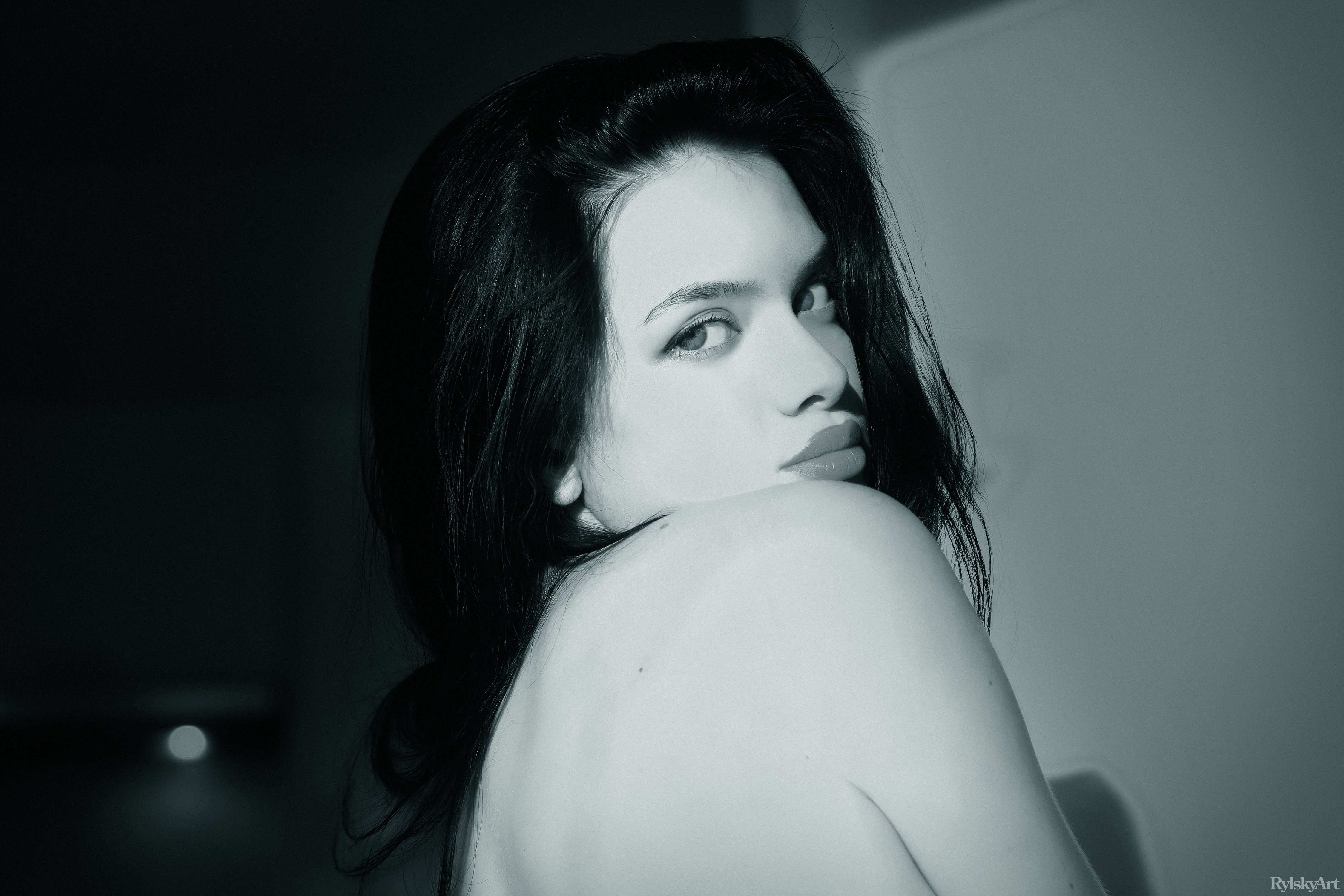 Ariana Mun - "Zyxellence" picture 1 of 1