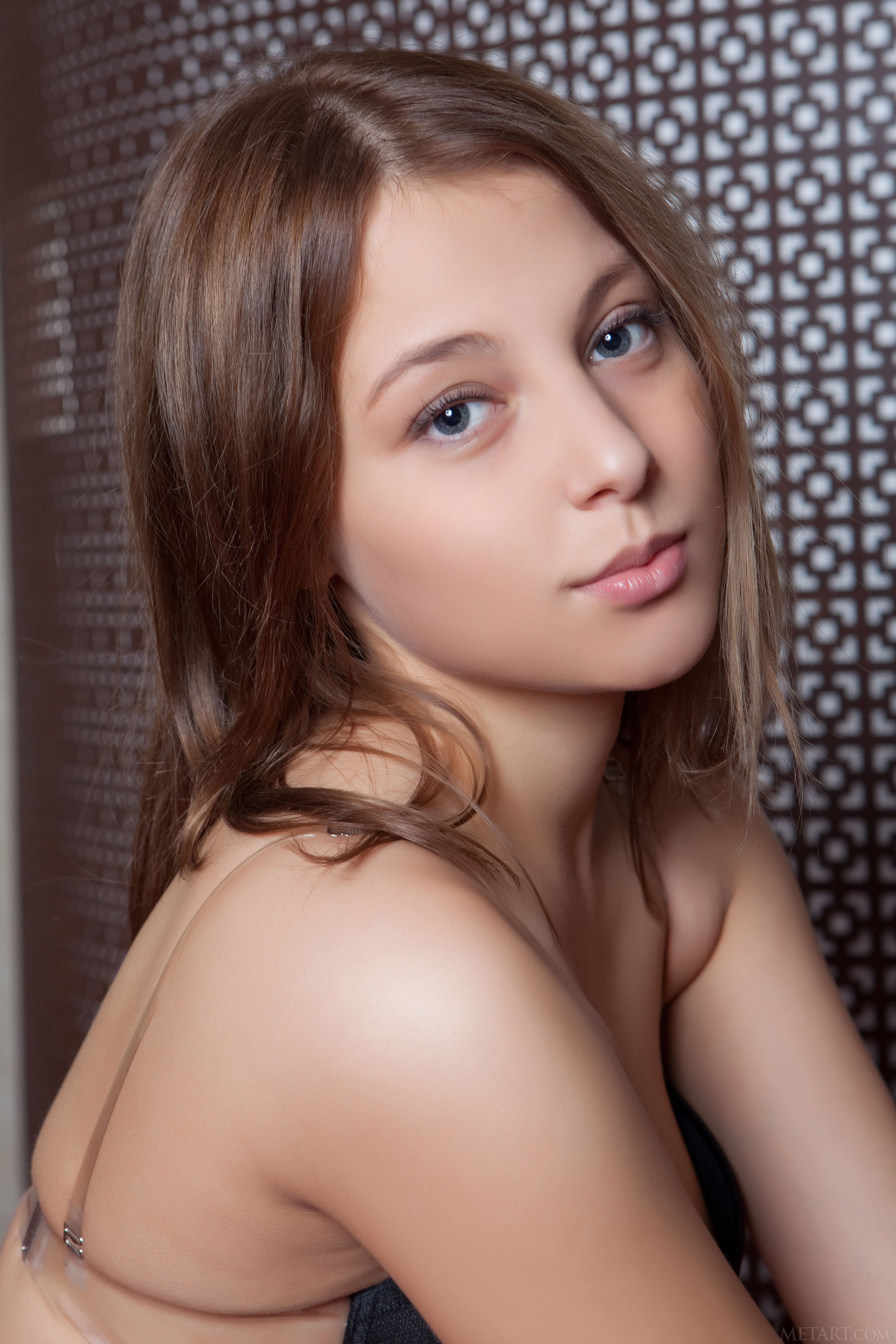 NIKIA picture 1 of 1