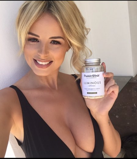 Rhian Sugden First Half Of 2016 Pictures Selfie picture 6 of 8