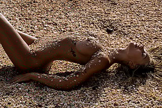 Alexis Ren'