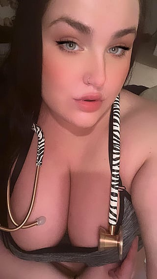 Megan Faux'
