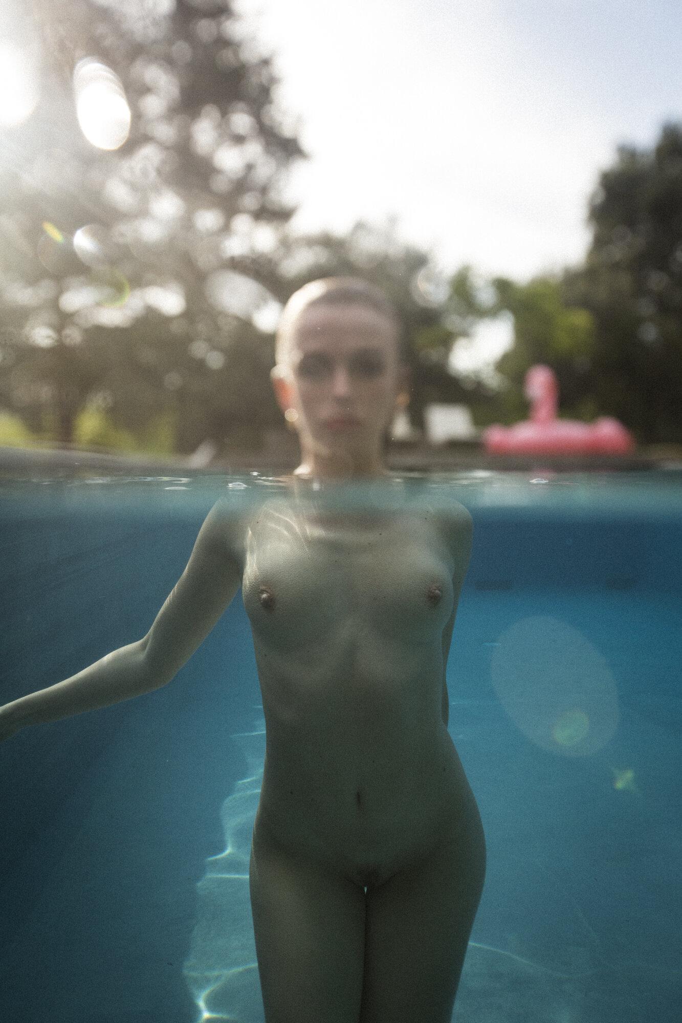 Mimi Macvan picture 1 of 1