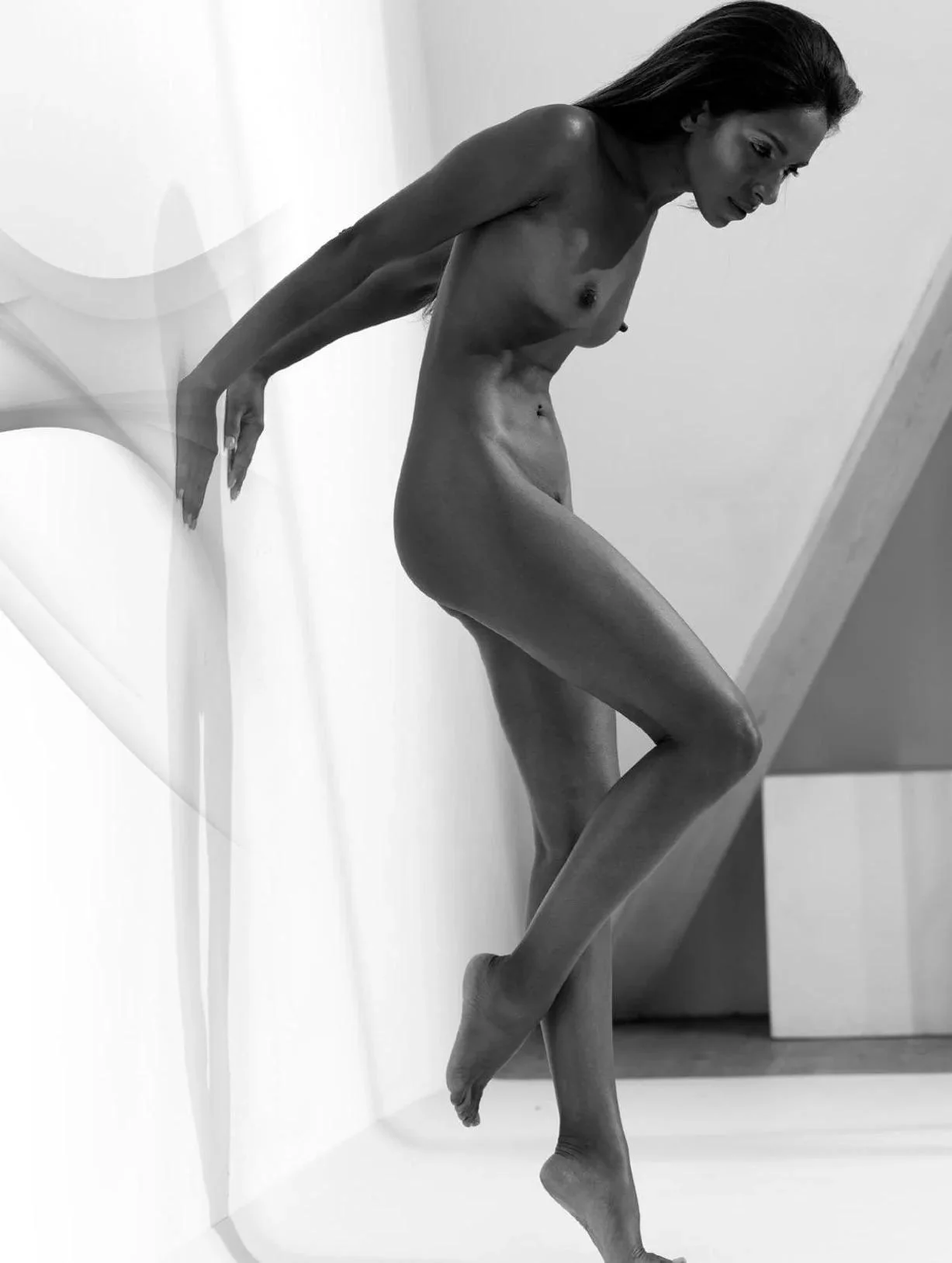 Nirmala Fernandes picture 3 of 7