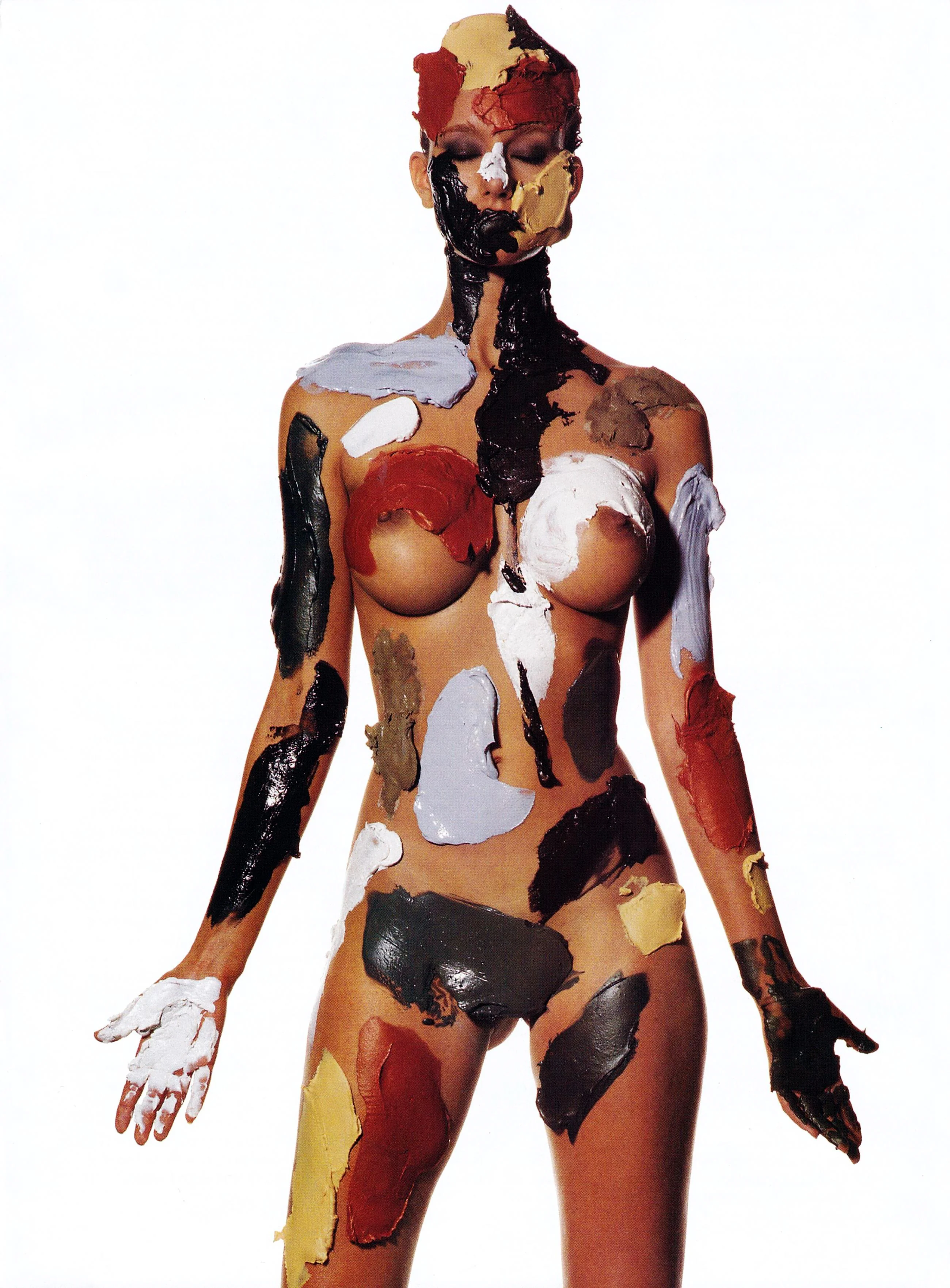 Susan Holmes | US Vogue June 1995 | Mud-slinging | ph. Irving Penn picture 1 of 1