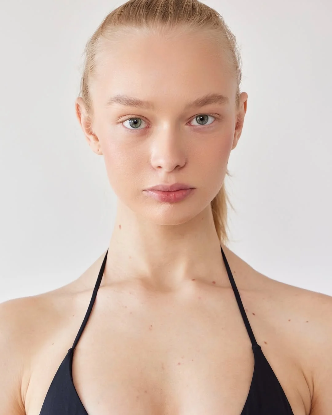Yana Polhovskaya picture 2 of 6