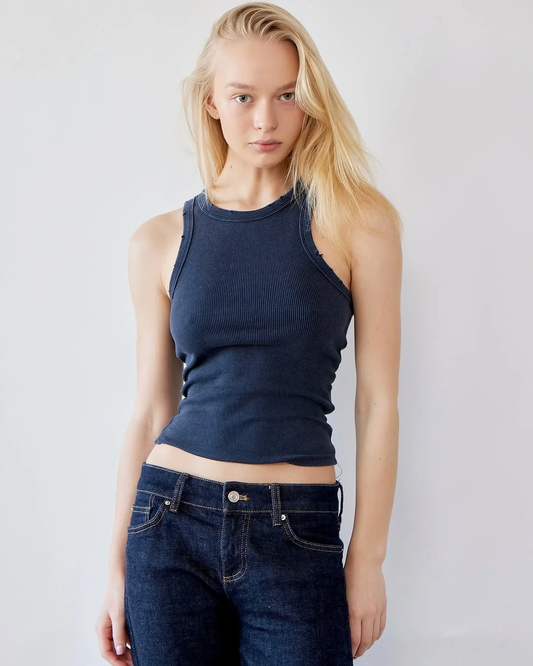 Yana Polhovskaya picture 5 of 6