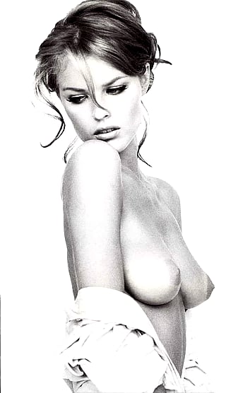 Eva Herzigova'