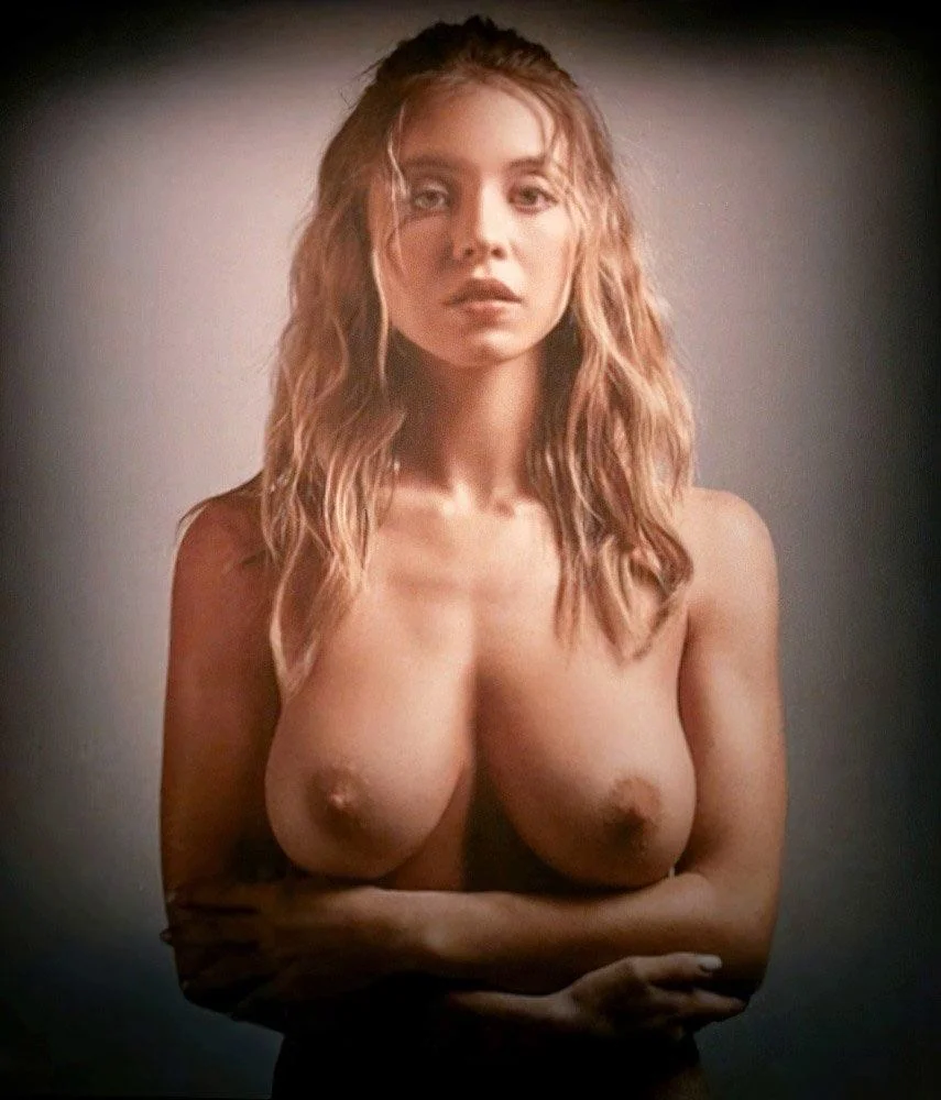Sydney Sweeney picture 3 of 5