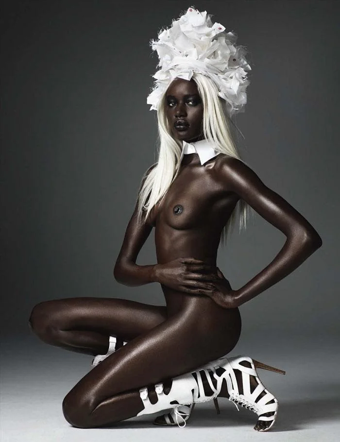 by Mario Testino picture 1 of 7