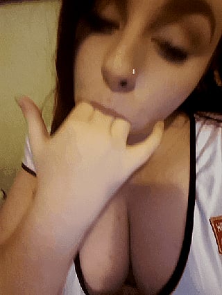 Ninfeta cuspindo'