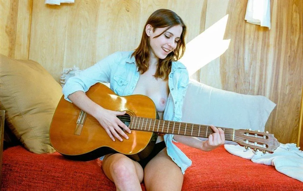 Helen Reilly picture 3 of 3