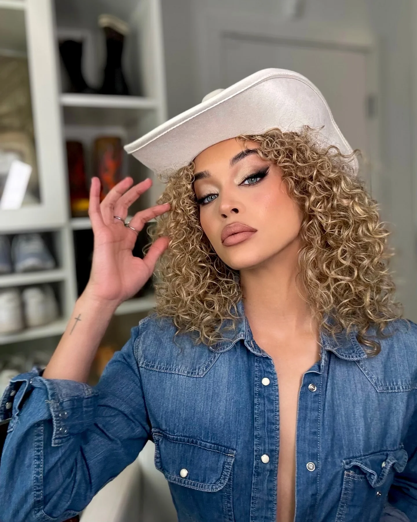 Jasmine Sanders Cowgirl picture 5 of 5