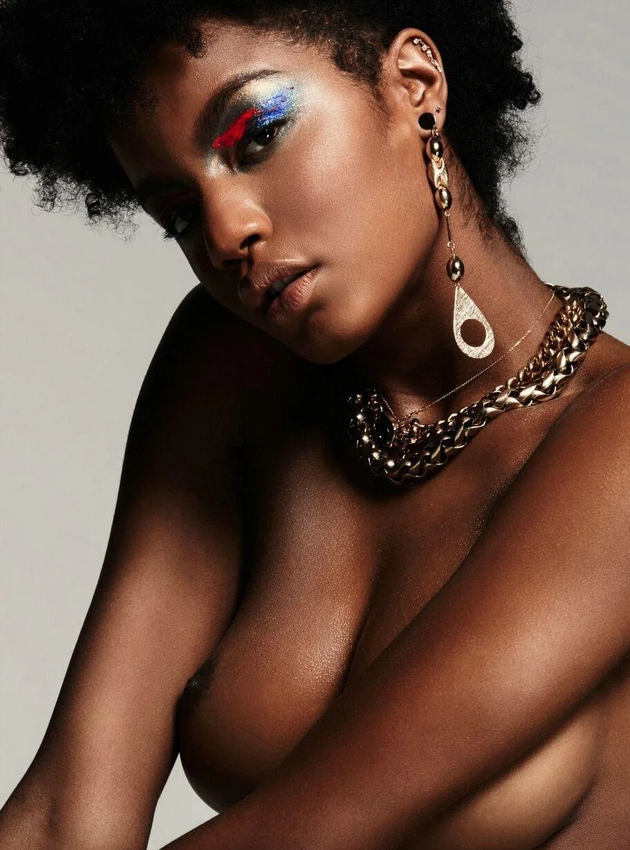 Ebonee Davis picture 2 of 3