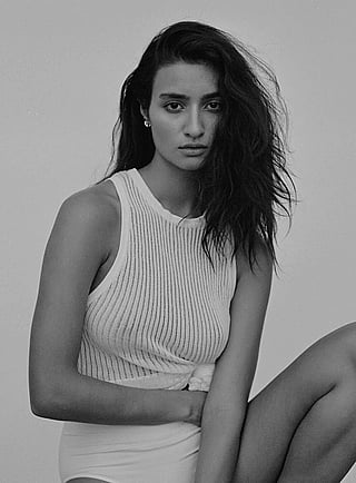 Tara Zoe by Ben Hammer'