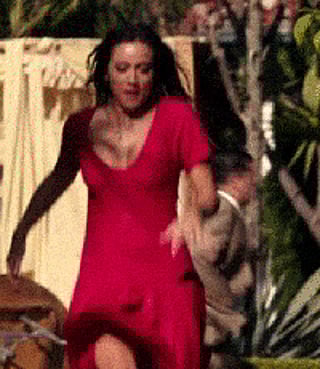 Chloe Bennett'