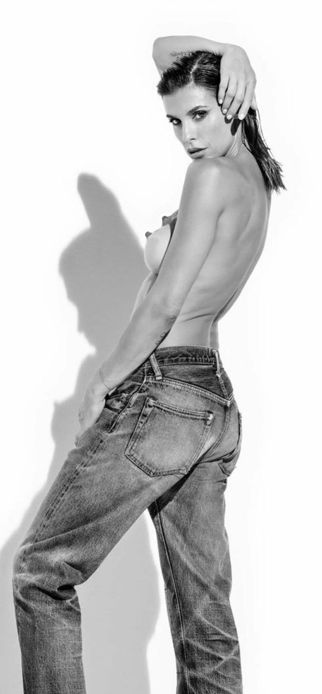 Elisabetta Canalis picture 2 of 4