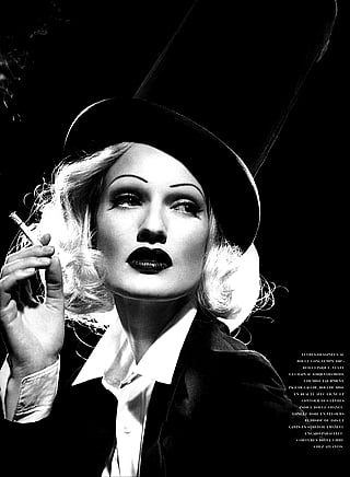 Karen Mulder as Marlene Dietrich'