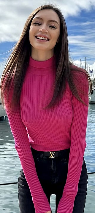 Annie Nevsaya'
