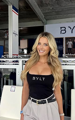 Lindsay Brewer'
