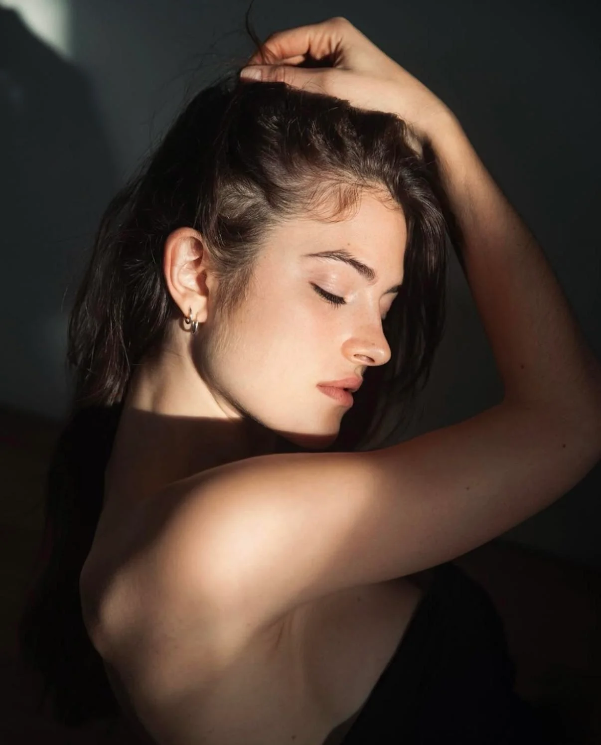 Eve Dumon picture 3 of 3