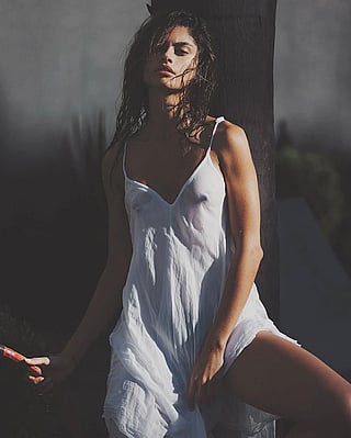 Lini Kennedy by Victor Robertof'