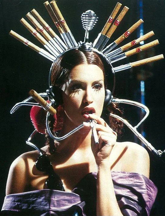 Yasmeen Ghauri picture 1 of 1