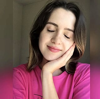 Laura Marano'
