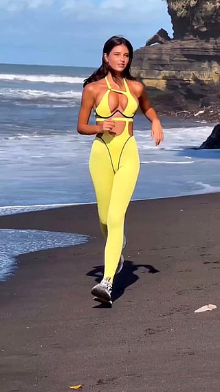 Rachelle Van Waardhuizen'