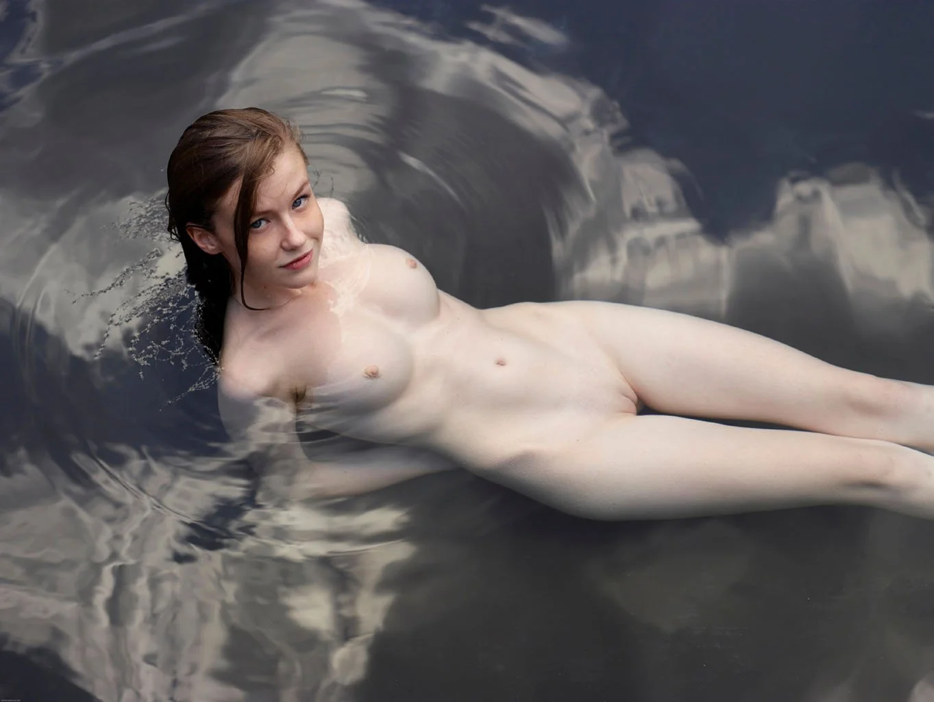 Emily Bloom picture 5 of 5