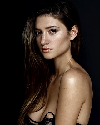 Elizabeth Elam'