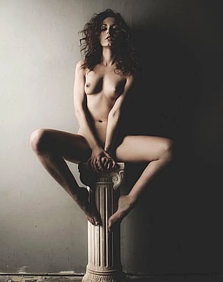 Zoe West'