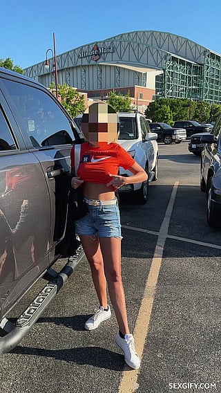 Titty Flash: Minute Maid's Secret Ingredient