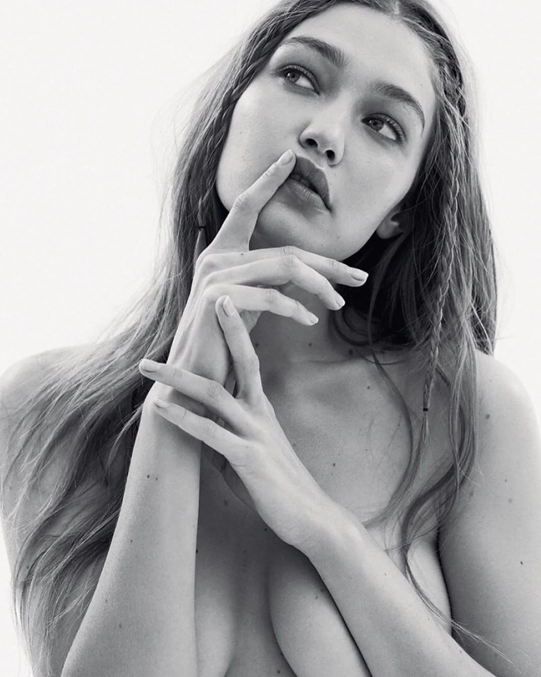 Gigi Hadid picture 4 of 5